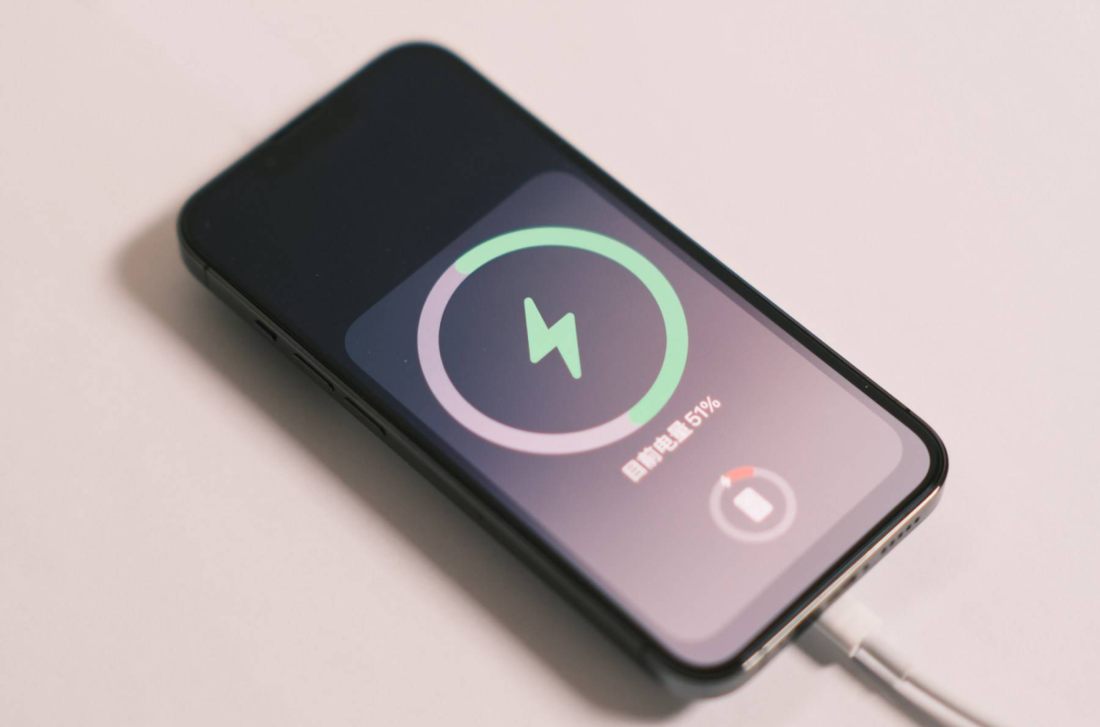 使用三个月的iPhone 13，电池健康依旧100%！我是怎么用的？