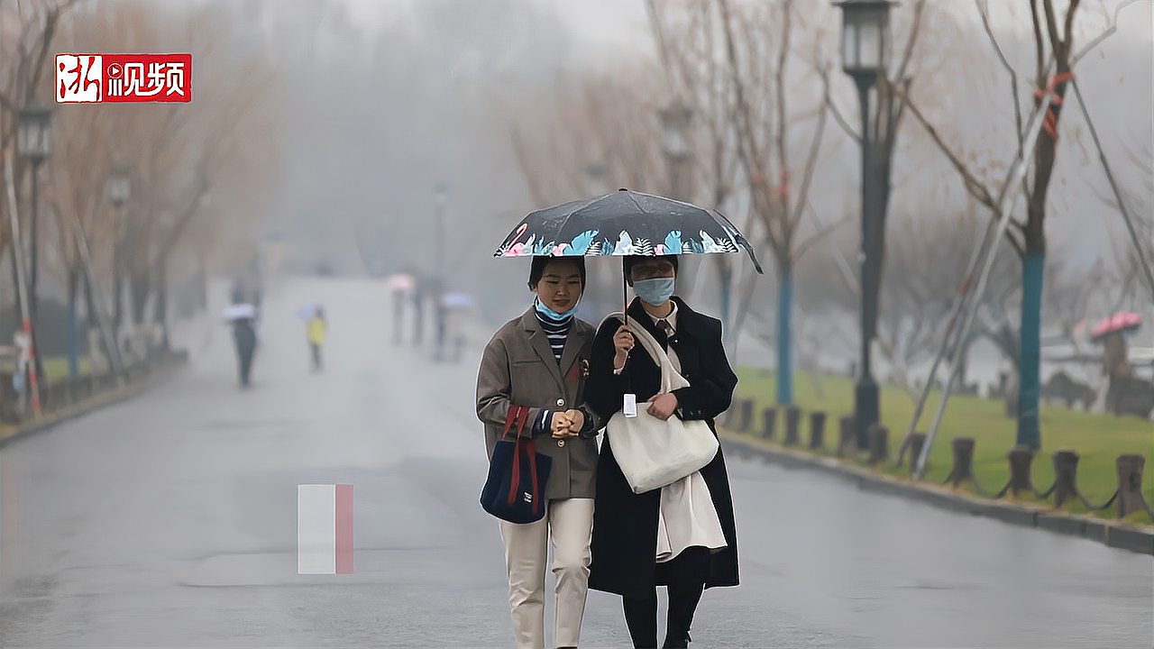 [图]烟雨西湖别样美