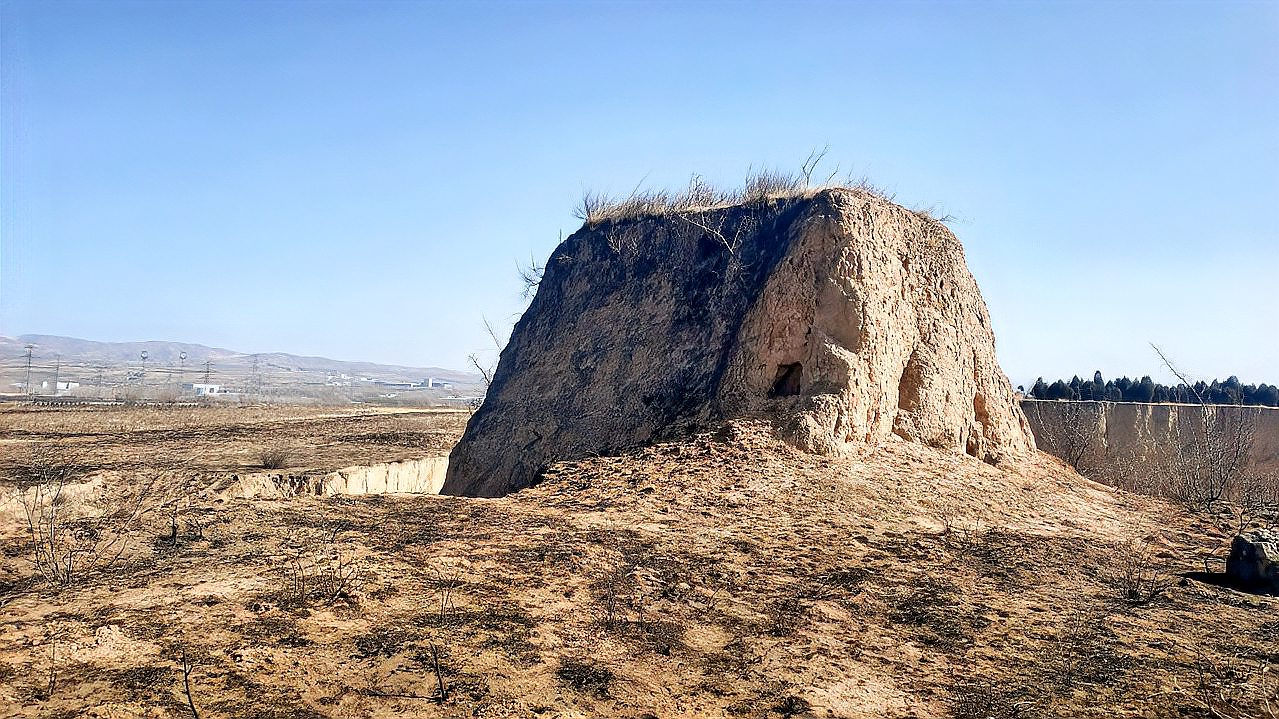 [图]太原北山发现一座2000多年前的烽火台,下方还有很多石砌的洞穴