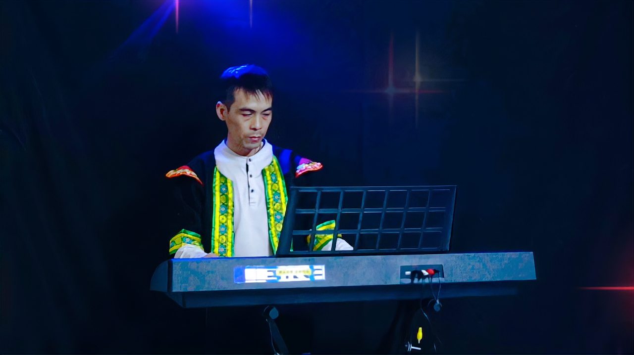 [图]DJ纯音乐《真的爱你》让我们怀念黄家驹一首经典曲吧