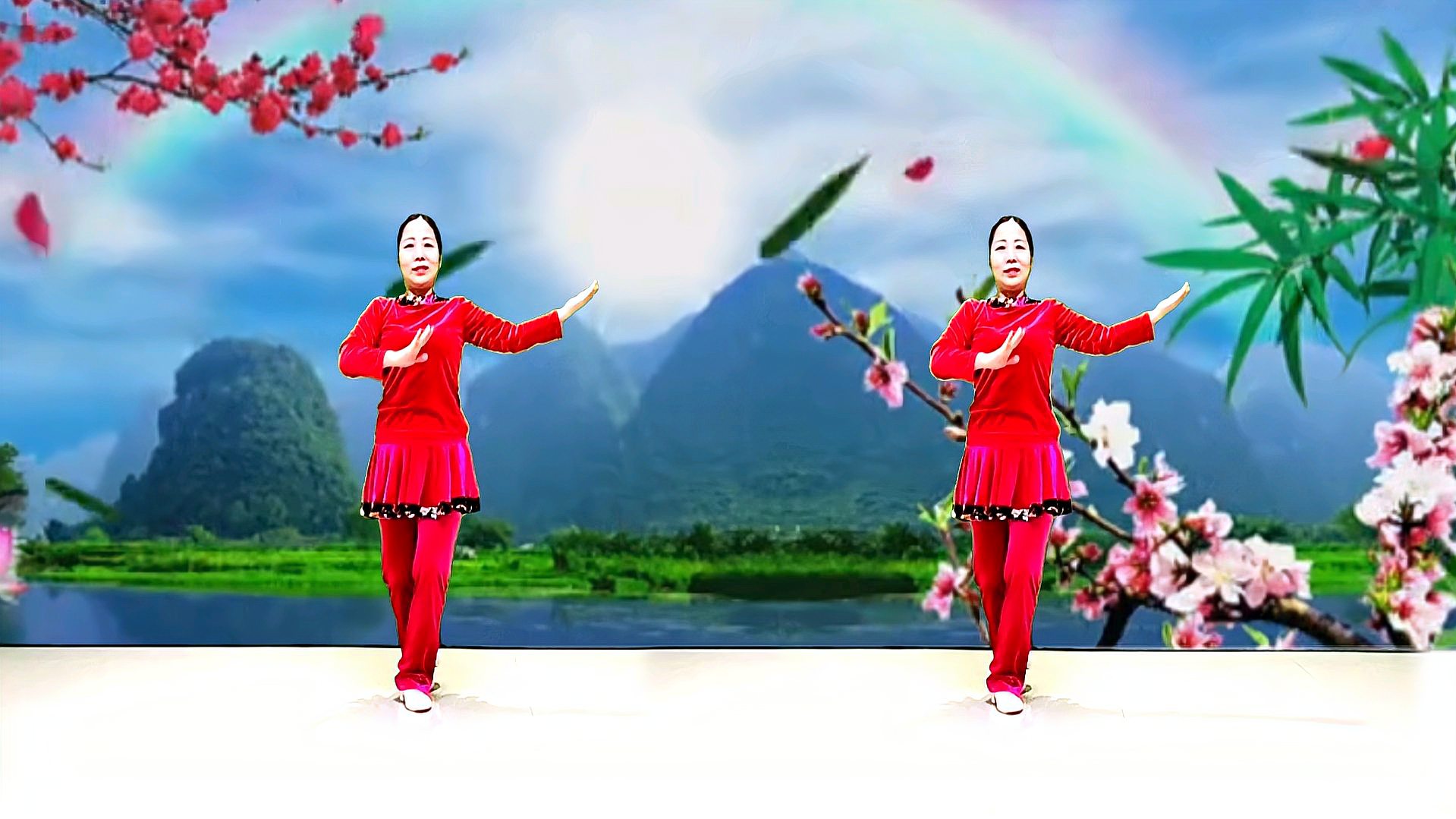 刘荣创编的简单经典红舞《没有共产党就没有新中国》秀峰背面演示
