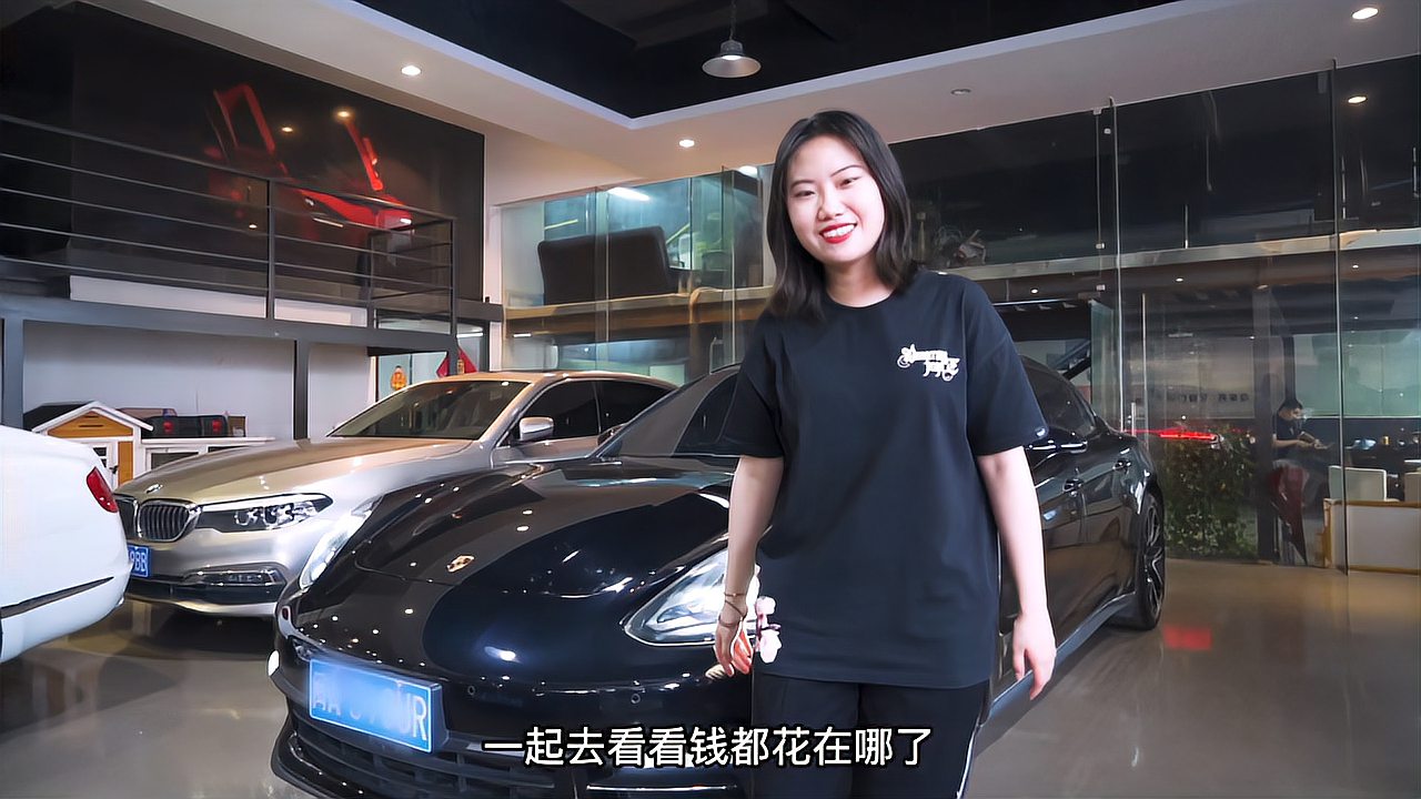 [图]体验保时捷Panamera 4行政加长版，30万的选装，钱都花哪儿了？