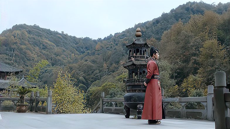 [图]锦衣之下:大人这挺拔身姿太帅了,今夏早已小鹿乱撞,爱了爱了