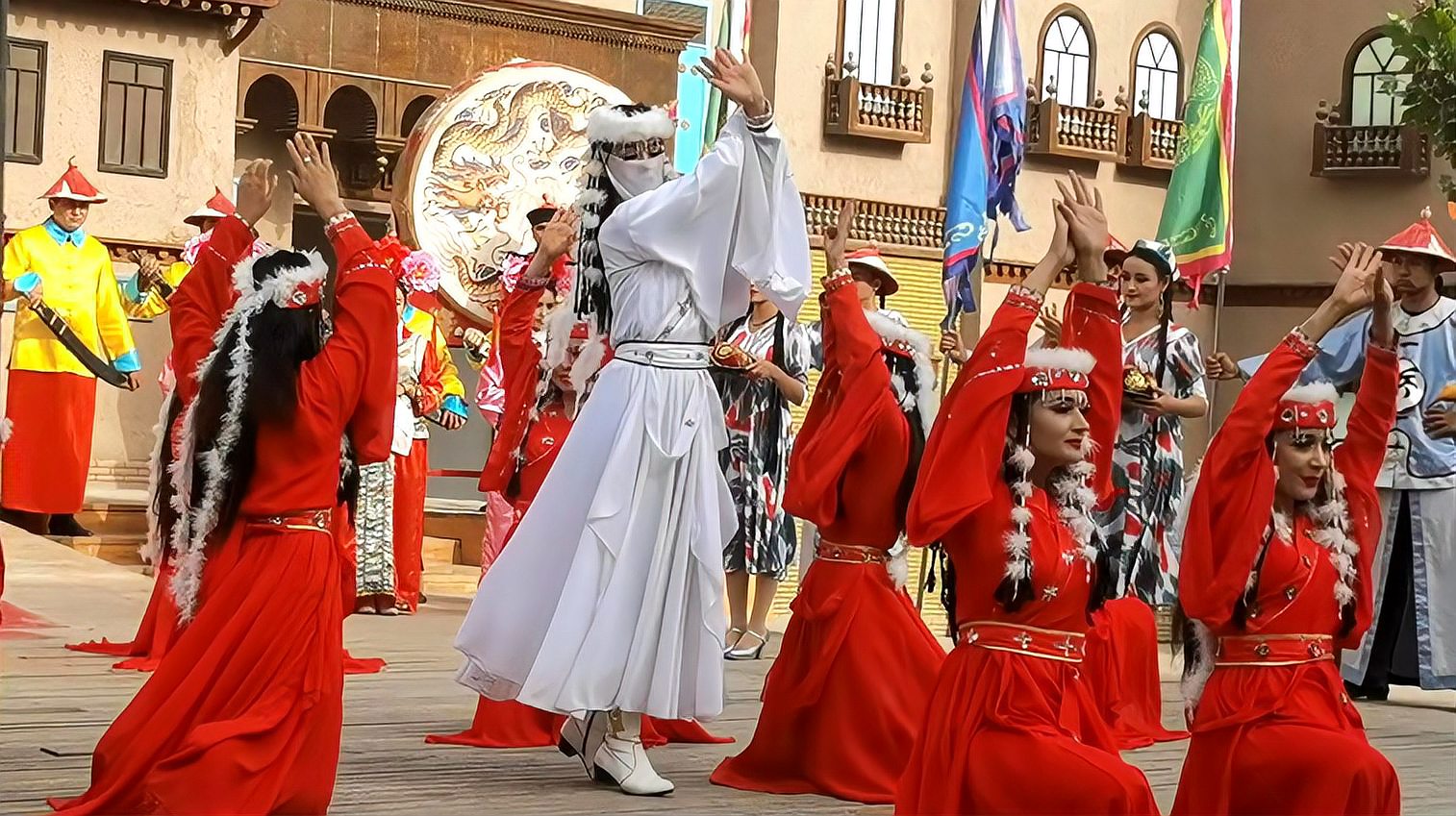 十分精彩的喀什香妃歌舞剧,极具维吾尔族特色,不容错过观看