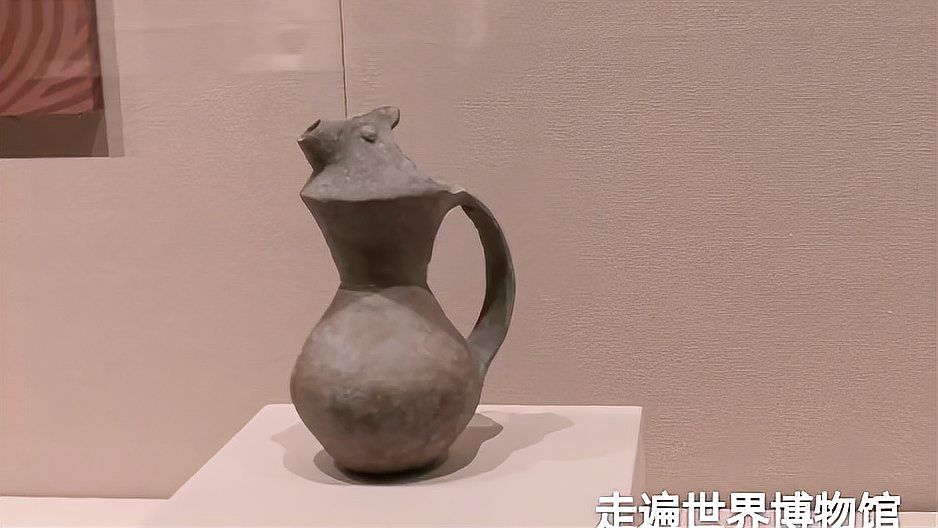 [图]中国古代陶器珍品——枭面口有耳盉，约公元前2200年