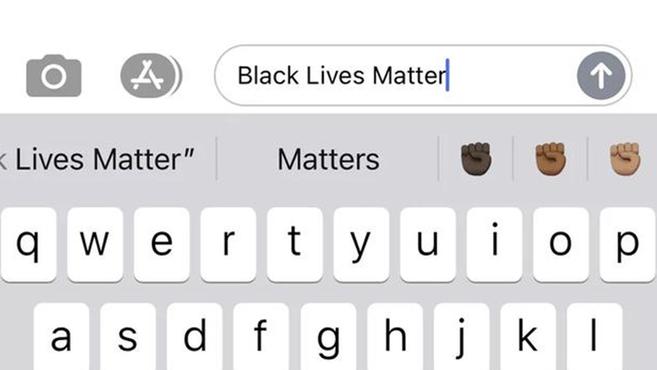 [图]苹果输入法新增黑人人权表情,网友:拳头是男性的,性别歧视!