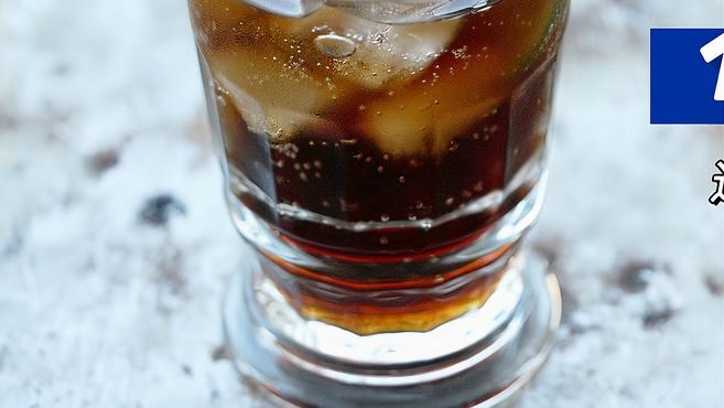 调杯轻柔甜美的「自由古巴」只要15秒!这也许是最简单的鸡尾酒啦