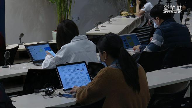 赵立坚欢迎大家去武汉吃热干面