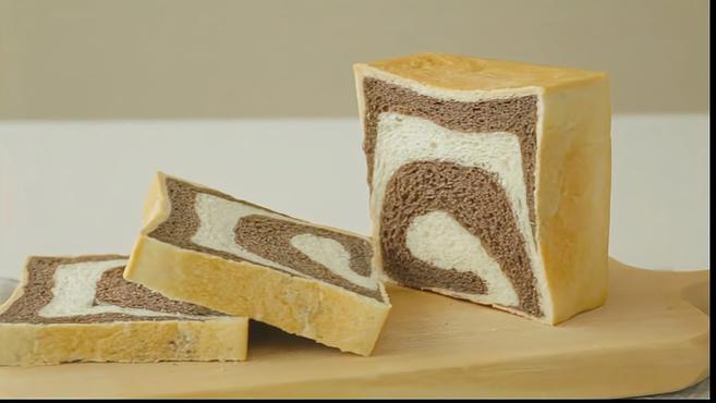 (治愈甜品)大理石纹方块面包