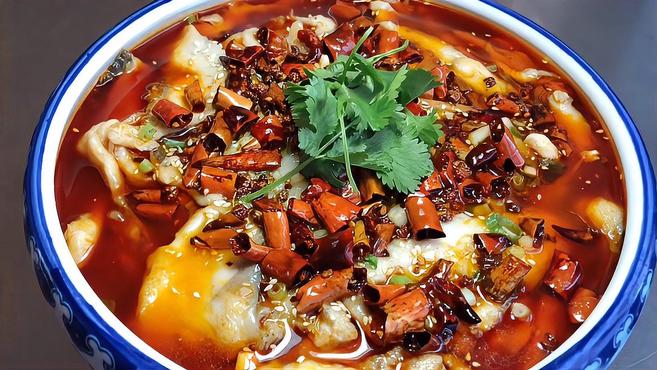 厨师长教你麻辣水煮鱼的家常做法,步骤详细,麻辣鲜香下酒又下饭