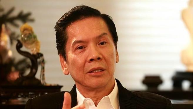 揭秘洪金宝和向华强的恩怨:同为港圈大佬,为何40年不来往?
