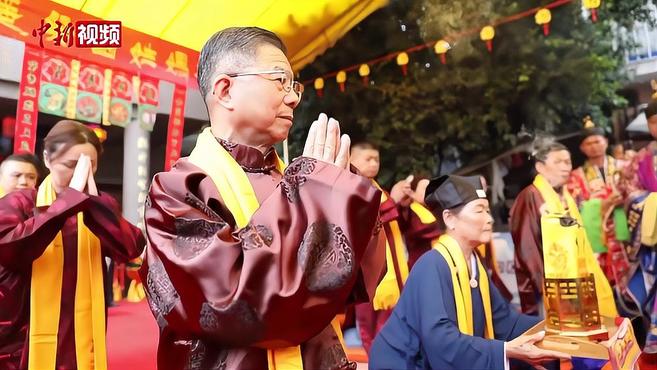 [图]两岸信众雨中遥祭妈祖 纪念郑成功请妈祖赴台360周年