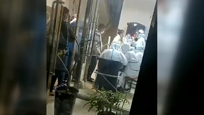 辽宁营口鲅鱼圈区连夜进行核酸检测