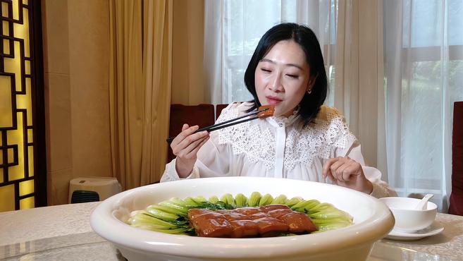 红色小站丨看完这条视频,周末就能做一道正宗毛氏红烧肉啦!