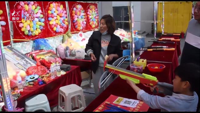 青岛市北区“霓虹派对”超级生活节启幕