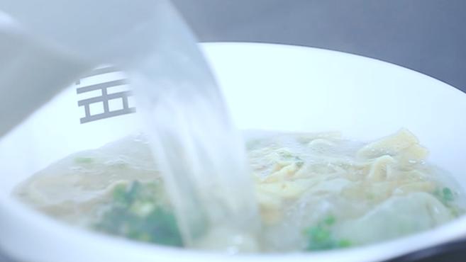寻味上海丨徐祥记忆里的“柴爿馄饨”,是啥味道?