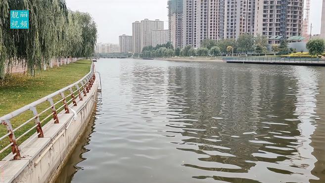 [图]小河流水 清澈靓丽 碧绿蓝天 迷景飘逸