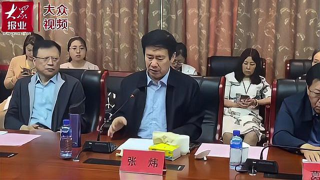 [图]视频|《爱的川流不息》(插图版)新书发布会在鲁东大学举行