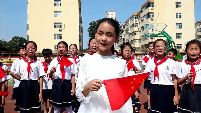 [图]第二实验小学快闪《中国少年先锋队队歌》