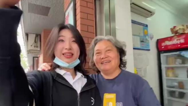 小时候的美味!30年网红奶茶店关门阿姨发愁新址:新门面还没找到,顾客找不到我怎么办