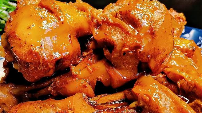 为何你炖的鸡腿又柴又老?今天我教你一招,全程不放油,鲜嫩好吃