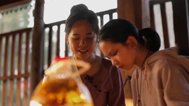 回到傣族村寨,她成为留守儿童的“社工妈妈”