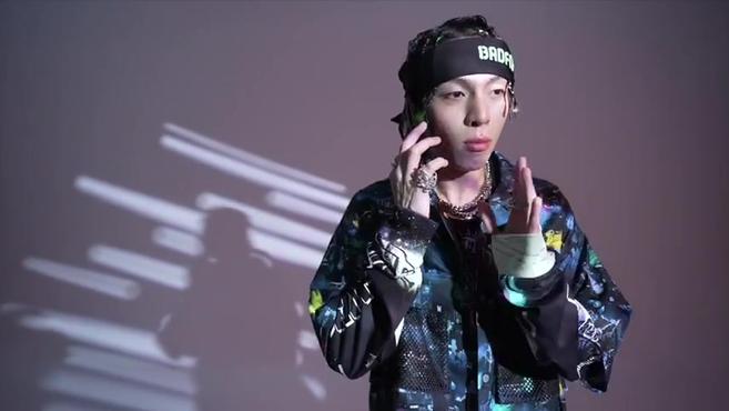 舞动的是身体,更是对生活的态度,跳舞、编舞、思考、创意、灵感,舞力爆表,潮味正浓,李宁签约