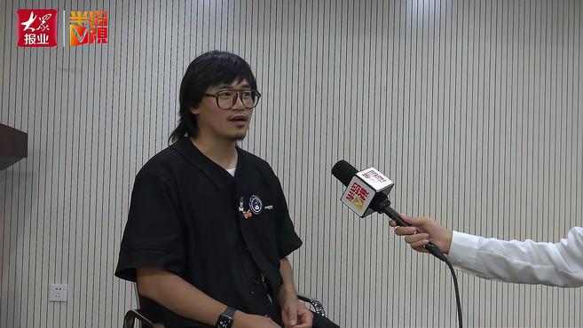 半岛V视|我们都是好奇的人!半岛小记者专访《青岛自然笔记》导演陈歌&李斐