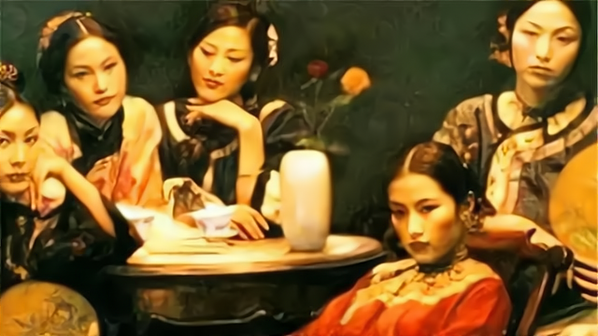 胡雪岩帮朋友照顾老婆,拍着胸口保证"兔子不吃窝边",事后被啪啪打脸