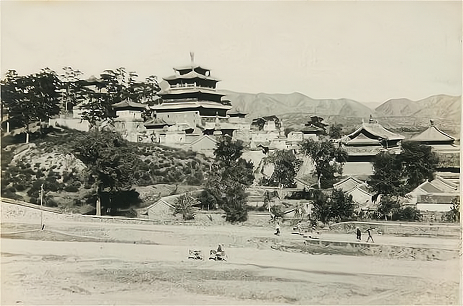 1934年承德老照片 普宁寺又被称为大佛寺.