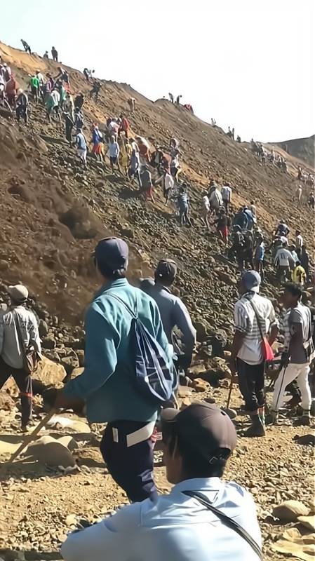 实拍缅甸翡翠矿区:坚硬无比,近距离带你看,遍地宝的翡翠矿山!-度小视