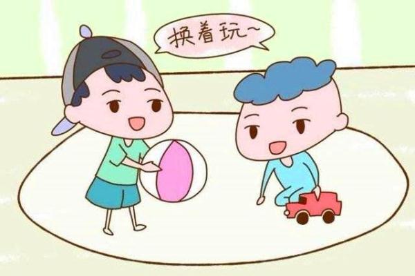 孩子上了幼儿园,容易打人抢玩具,正确引导他们改正坏习惯