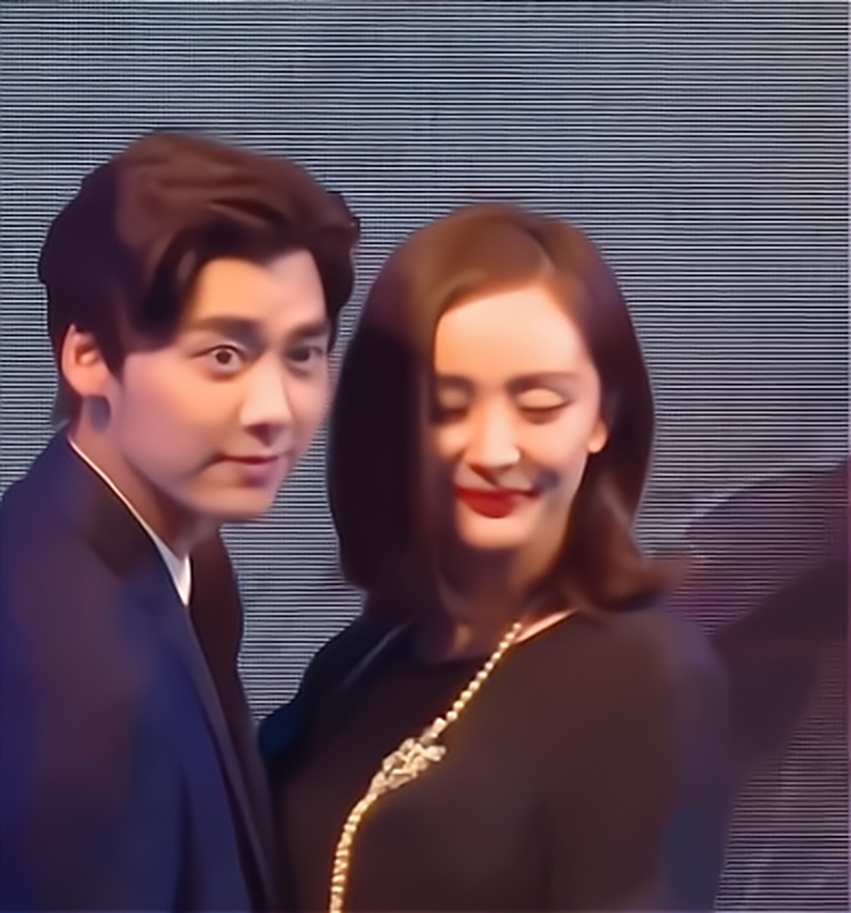 李易峰# 杨幂 当初有多甜,现在就有多虐这段感情终究扛不住外界压力