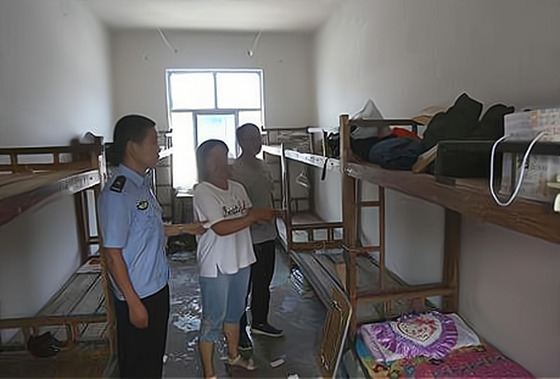 1998年,"七仙女"案7人离奇身亡,舍友淡定睡到天亮  1998年,在天津市