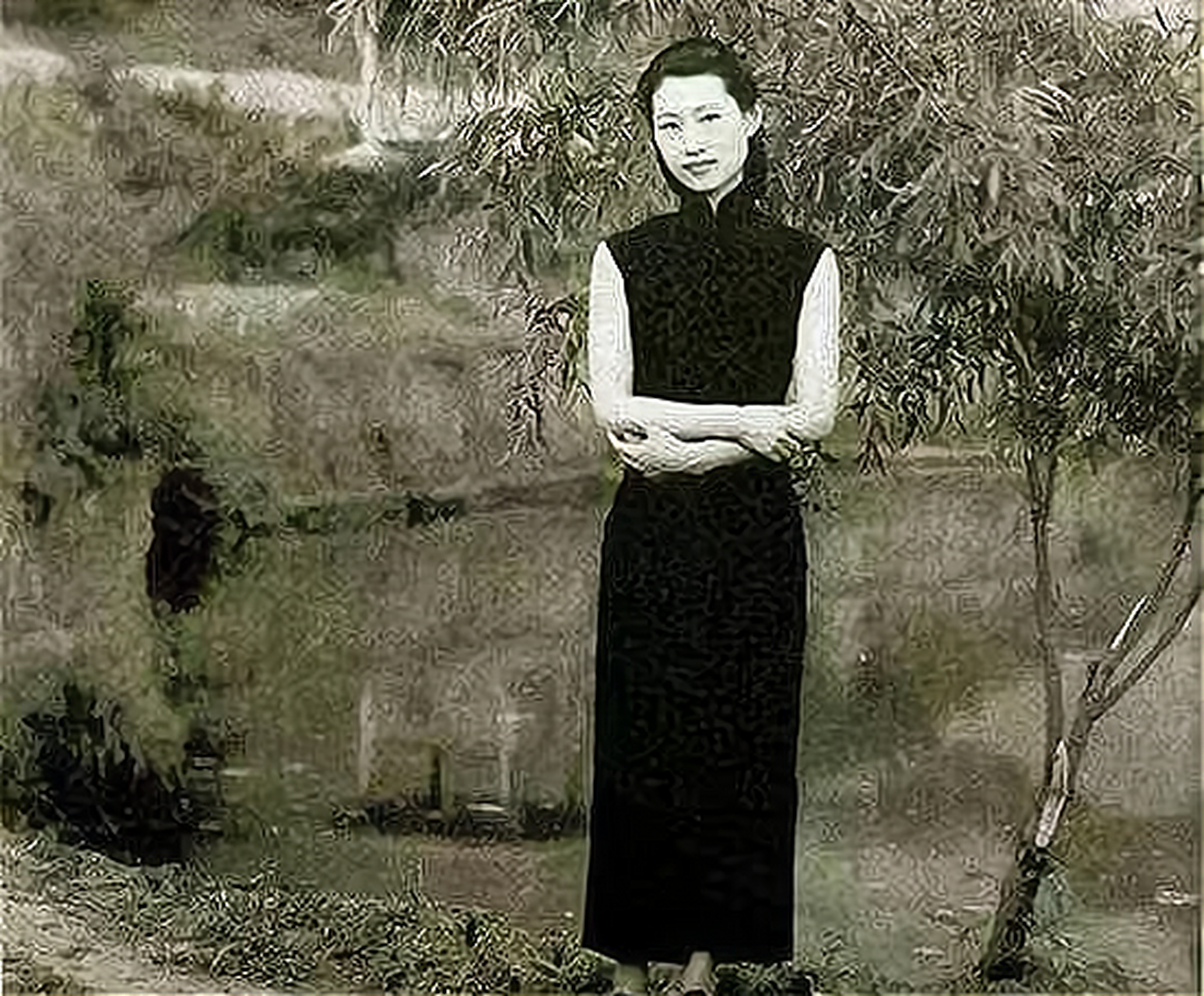 赵四小姐年轻时的照片真是让人惊艳,她的美丽大方,温婉动人,真是难得