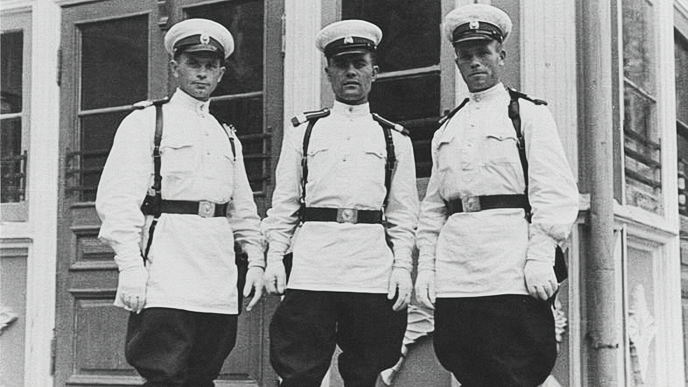 第二次世界大战中的苏联警察,他们像任何红军军人一样与敌人作战.