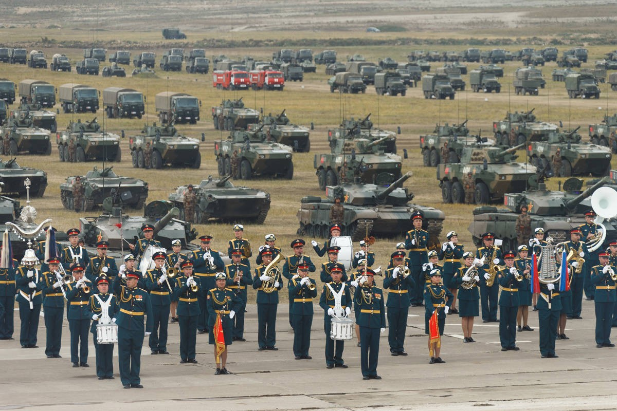 1981年,苏联50万大军进行军事演习,演习中都有哪些军事装备