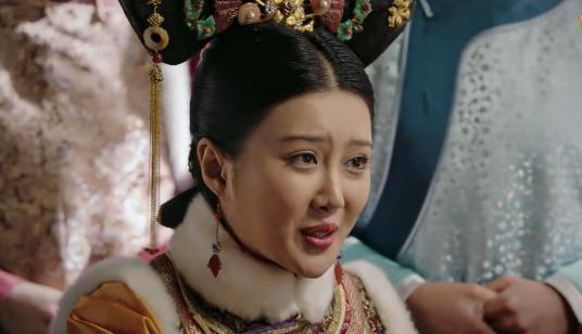 她就是历史上的陆沐萍,二婚嫁给乾隆,因抚养了皇帝被封为皇贵妃