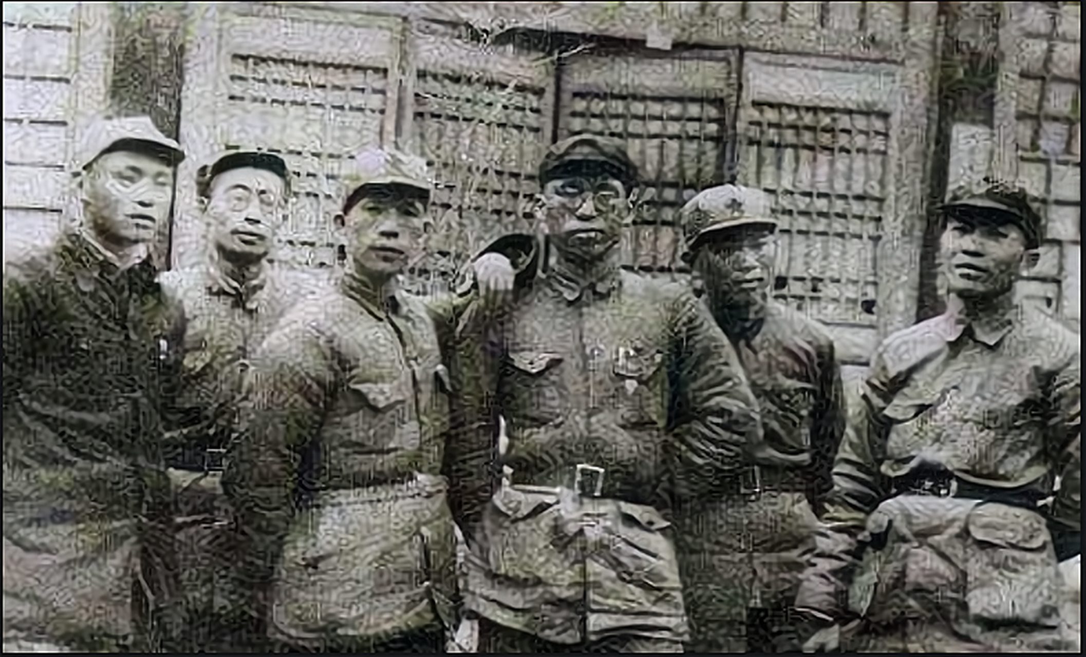 司令员是陈赓是"李云龙"的老领导,但是当时"李云龙"已经不在陈谢兵团