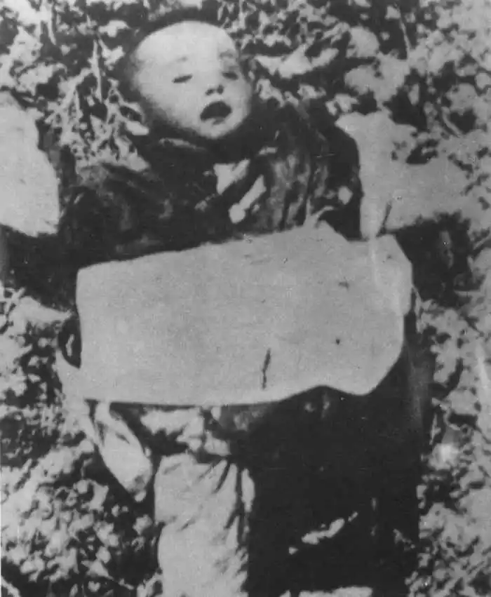 侵华日军杀害中国儿童图片