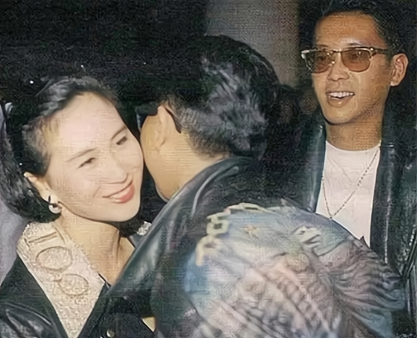 何超琼和许晋亨当年挺般配的,家世相当,年龄相仿,相貌匹配.