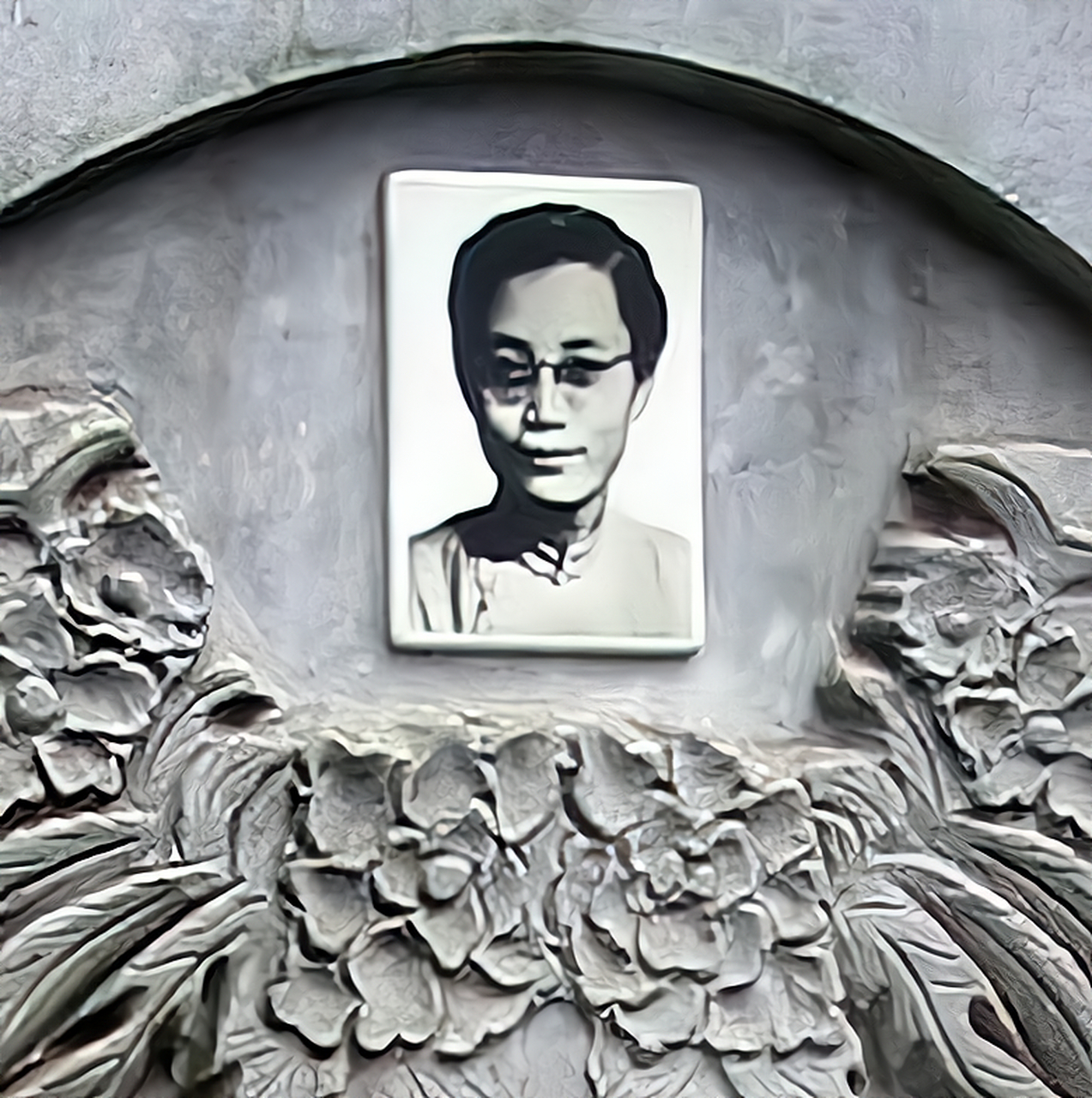 1950年,中共党员萧明华被捕入狱,面对国民党的酷刑,她