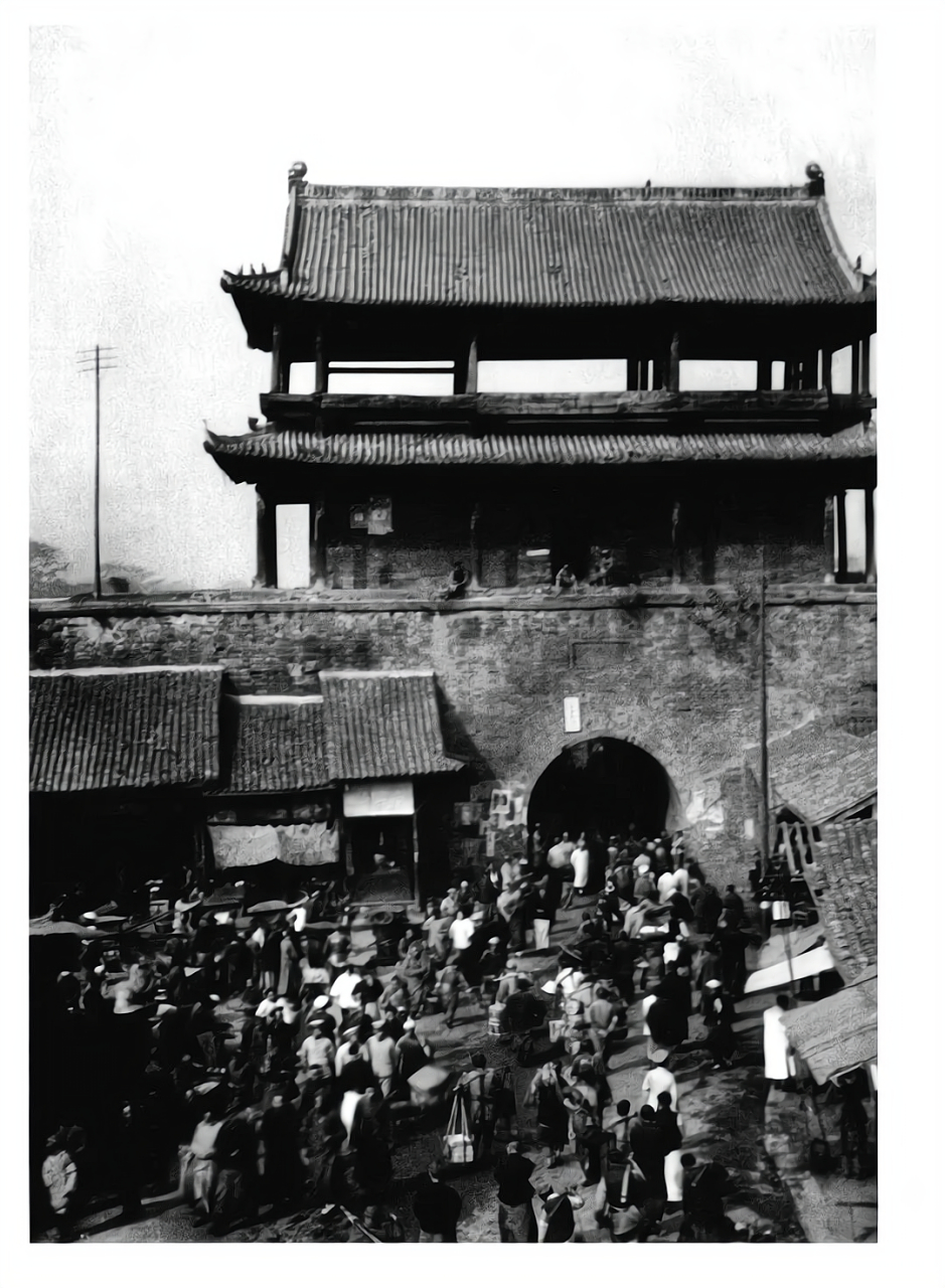 老照片丨100多年前的成都城门  现在还有几座门,大概都没有了吧?