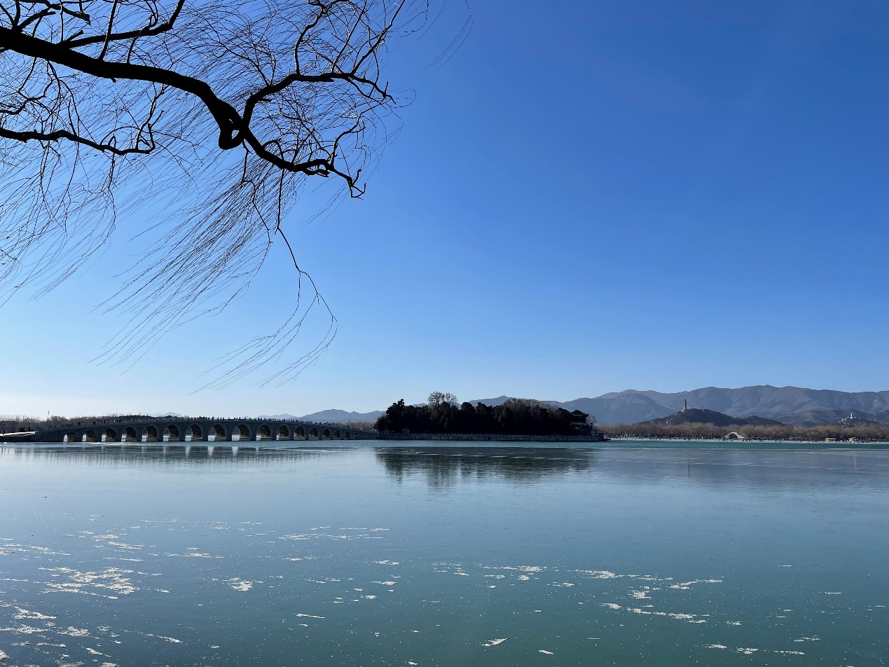 颐和园昆明湖冰场,北京市最大的天然冰场开啦,来滑冰吧