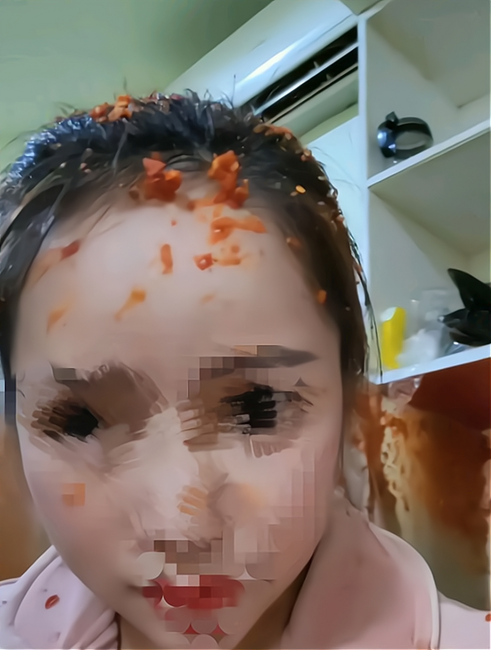 辣椒酱爆裂的名场面