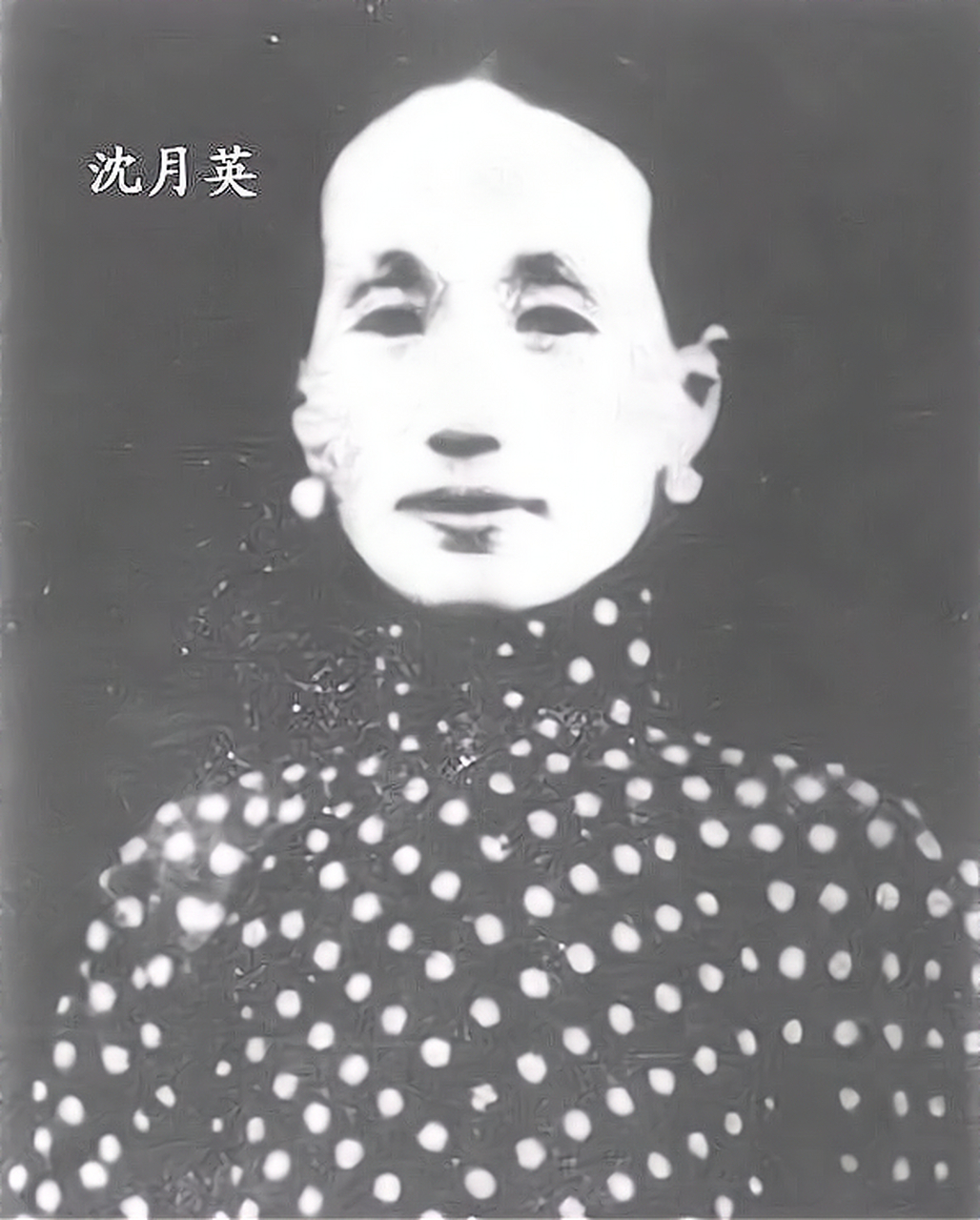 1915年,才28岁的杜月笙准备迎娶沈月英,在结婚之时吗,酒席就摆了十天