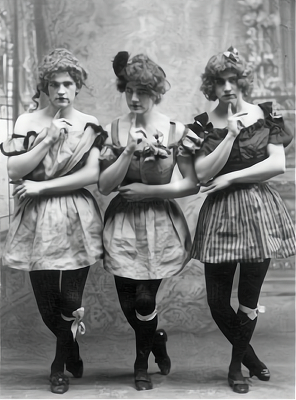 维多利亚时代,英国兴起"异装癖",很多男性开始解放自己的天性.