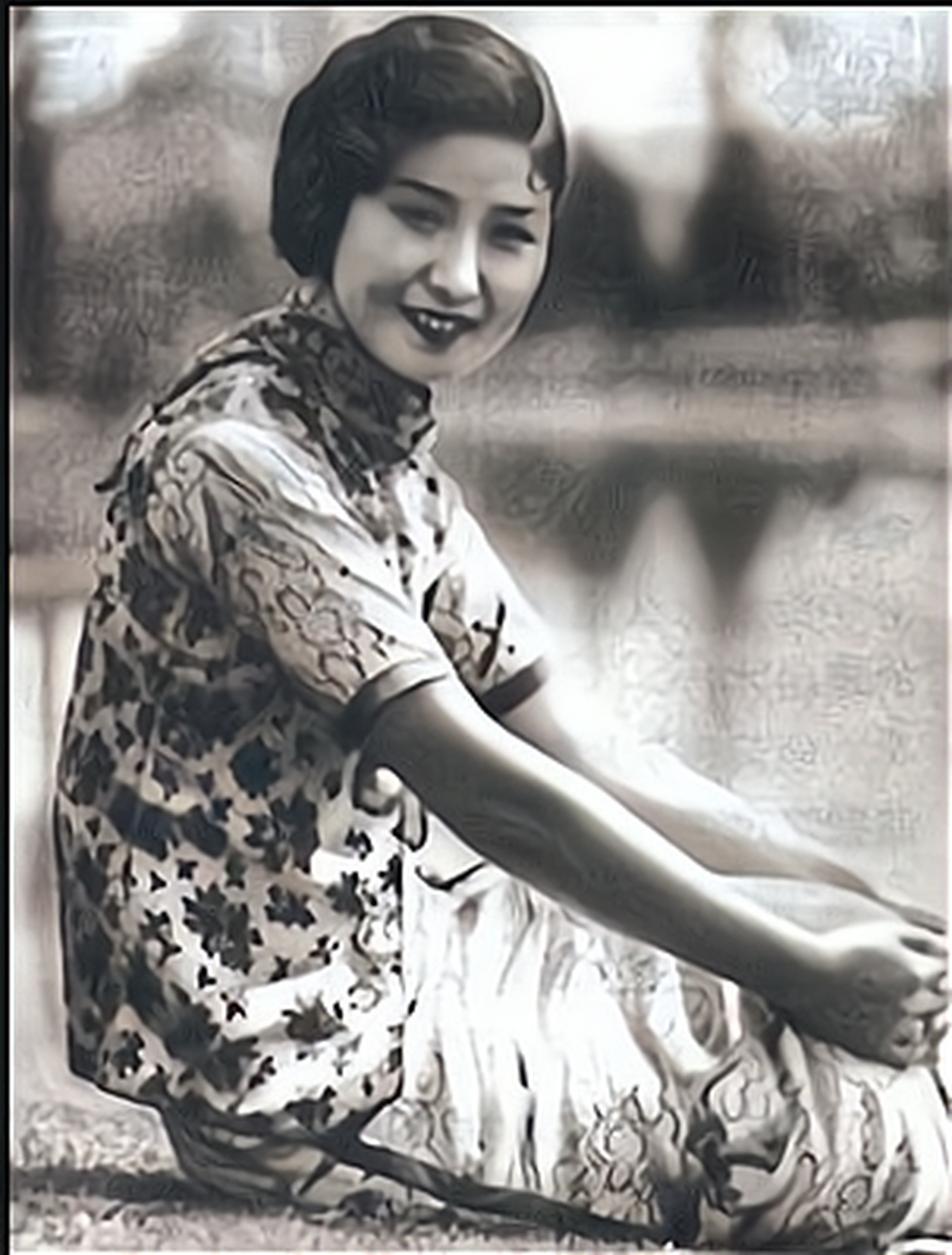 "  原来,这名日本军官已经掌握了证据,证明叶吉卿与李士群的下属储麟