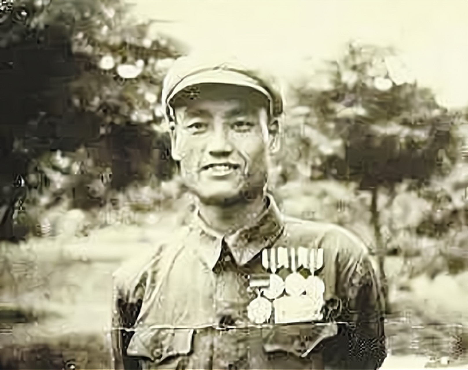 7高地侦察敌人的火力布置,顺便抓舌头,结果他误入美军雷区.