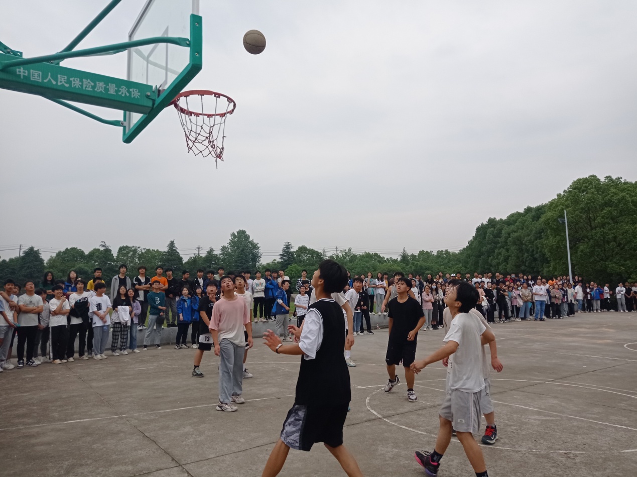 2021年鄂州秋林高中图片